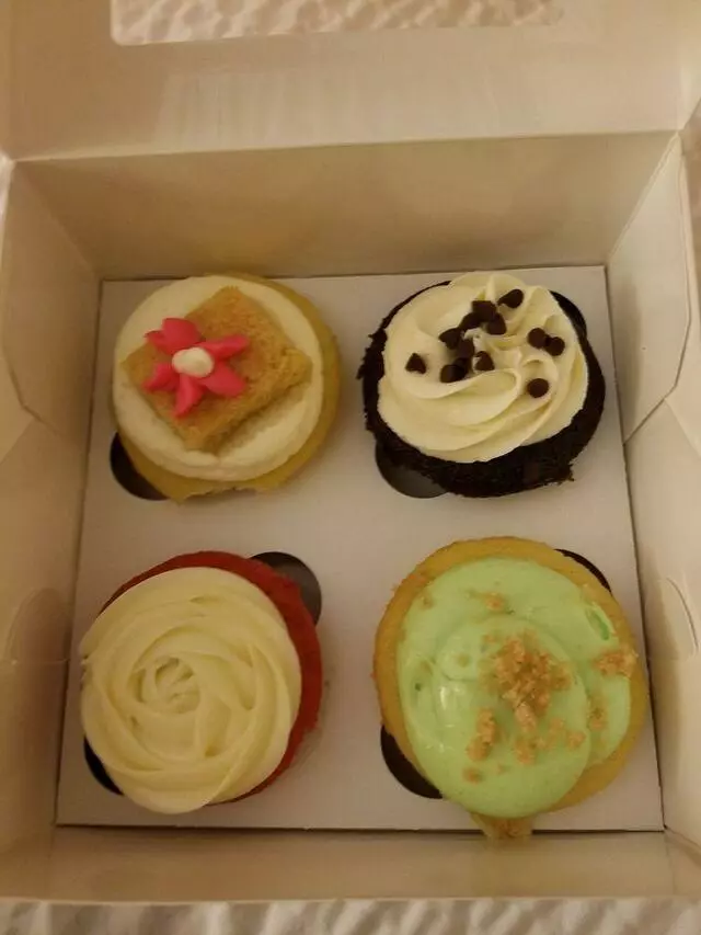 Abby Girl Sweets Cupcakery