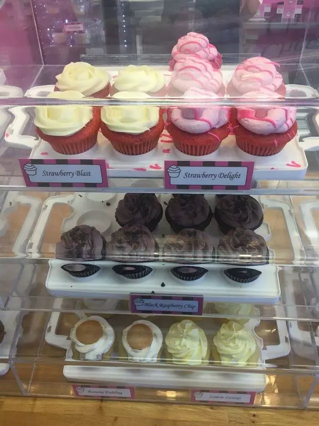 Abby Girl Sweets Cupcakery