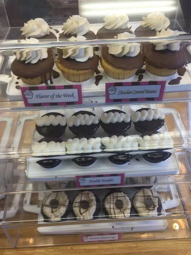 Abby Girl Sweets Cupcakery