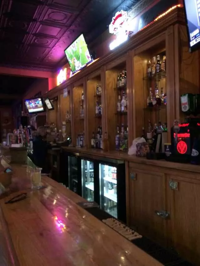 Arlin’s Bar & Restaurant