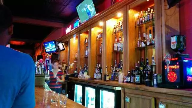 Arlin’s Bar & Restaurant