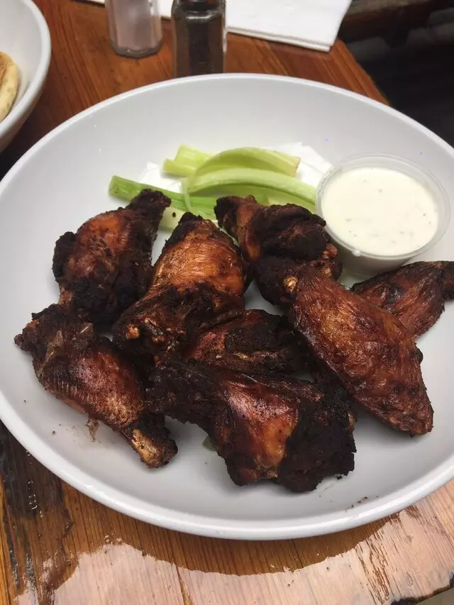 Arnolds Bar & Grill
