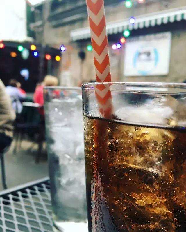 Arnolds Bar & Grill