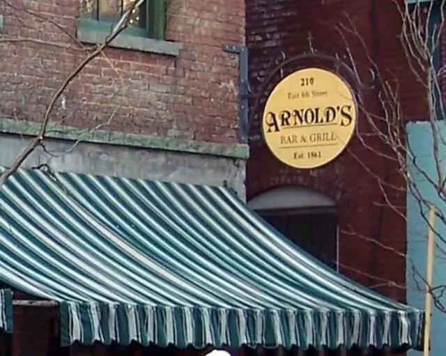 Arnolds Bar & Grill