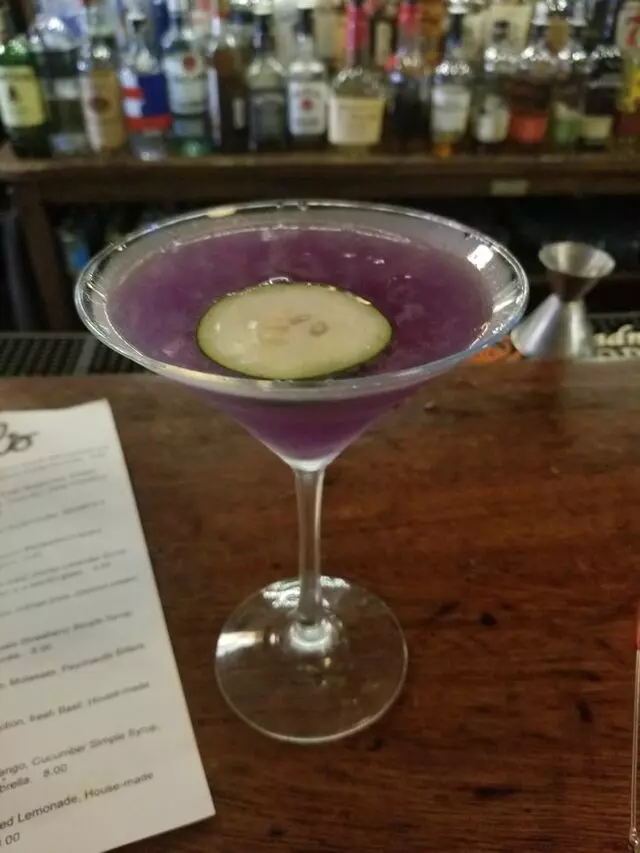 Arnolds Bar & Grill