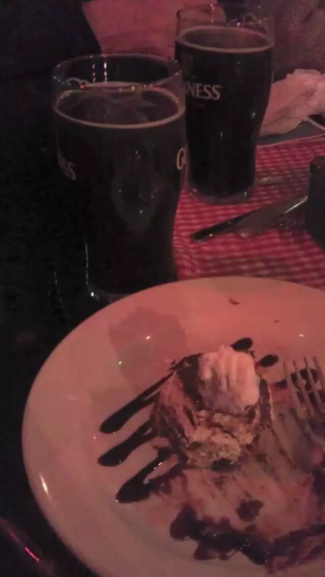 Arnolds Bar & Grill