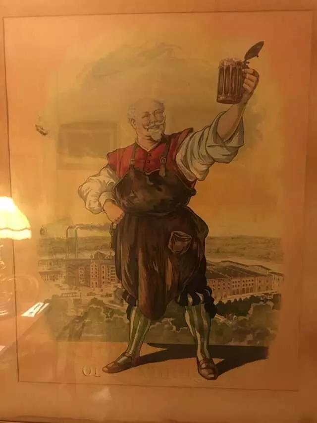 Arnolds Bar & Grill