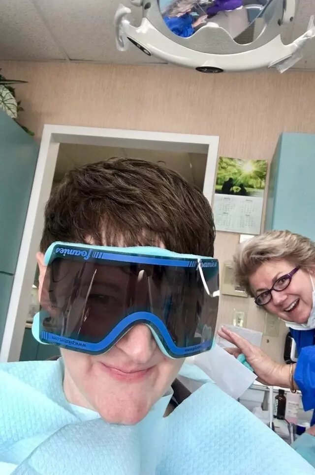 Gordon Huntress, DDS