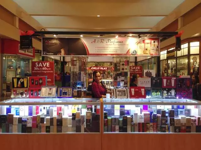 A & R Perfumes