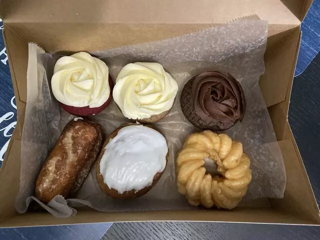 Holtman's Donut Shop