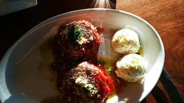 A Tavola Bar and Trattoria