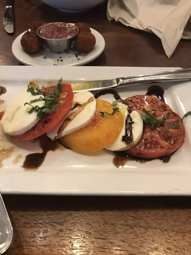 A Tavola Bar and Trattoria