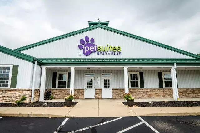 PETSuites