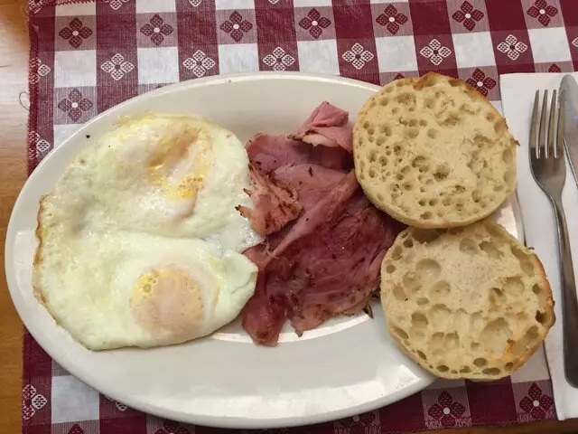 Apple Tree Cafe