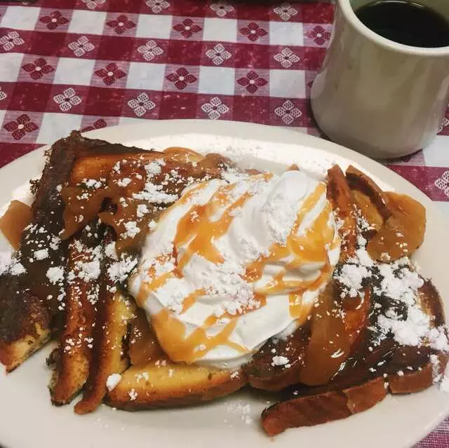 Apple Tree Cafe