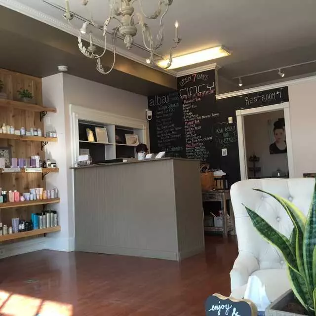 Alba Organic Beauty Studio