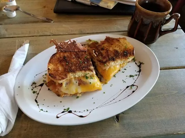 Alreddy Coffee & Cafe