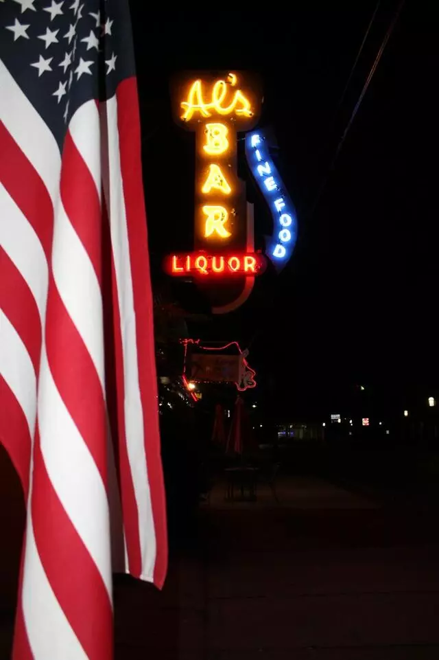 Al’s Bar
