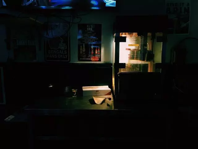 Al’s Bar