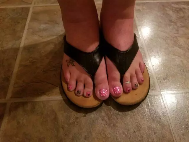 Ambiance Nail Salon & Spa V - 32 East