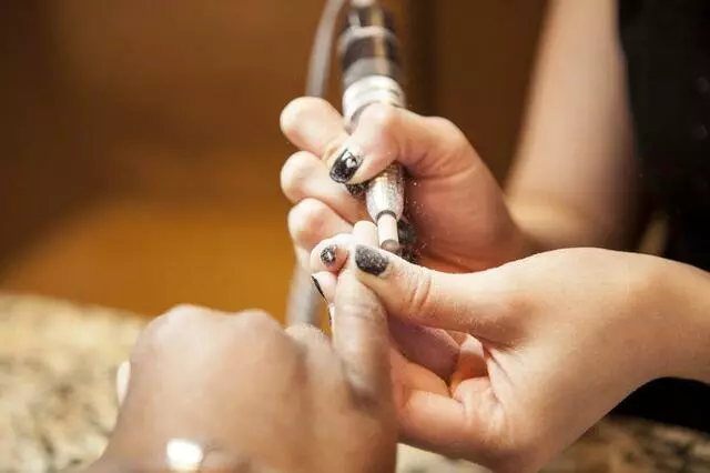 Ambiance Nail Salon & Spa V - 32 East