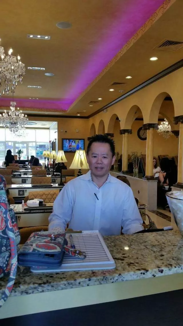 Ambiance Nail Salon & Spa V - 32 East