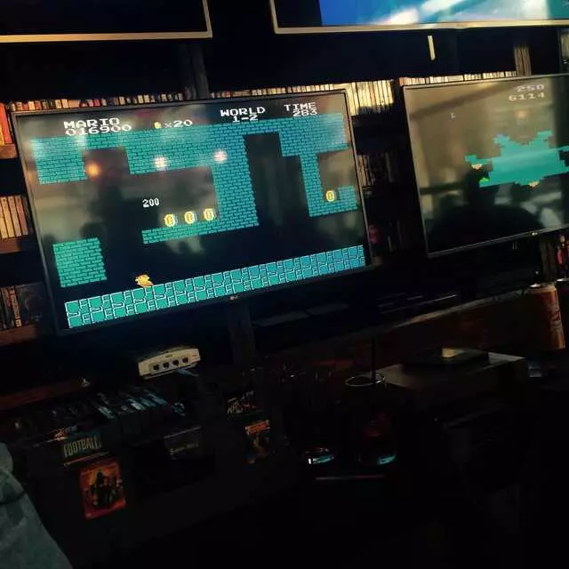 16-Bit Bar+Arcade