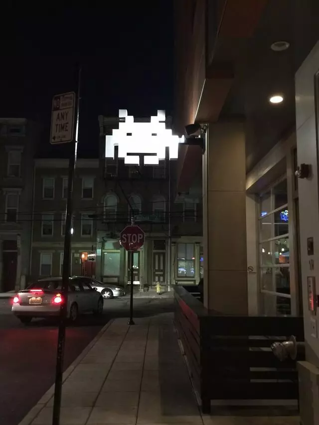 16-Bit Bar+Arcade