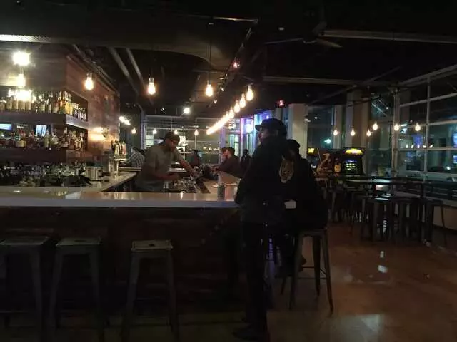 16-Bit Bar+Arcade