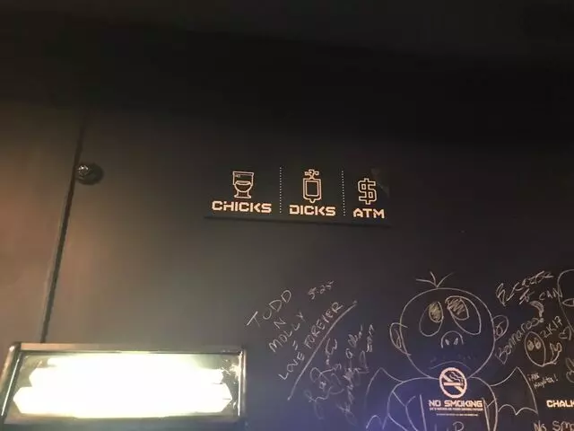 16-Bit Bar+Arcade