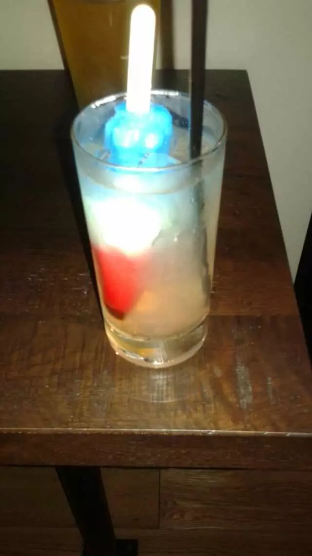 16-Bit Bar+Arcade