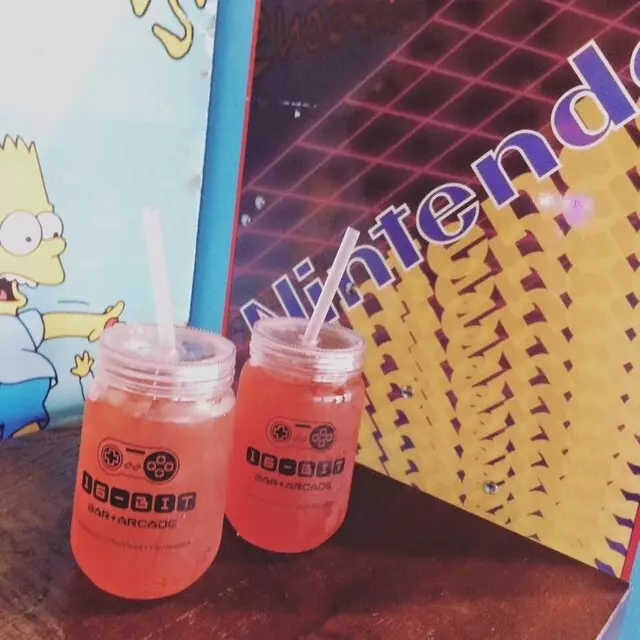 16-Bit Bar+Arcade