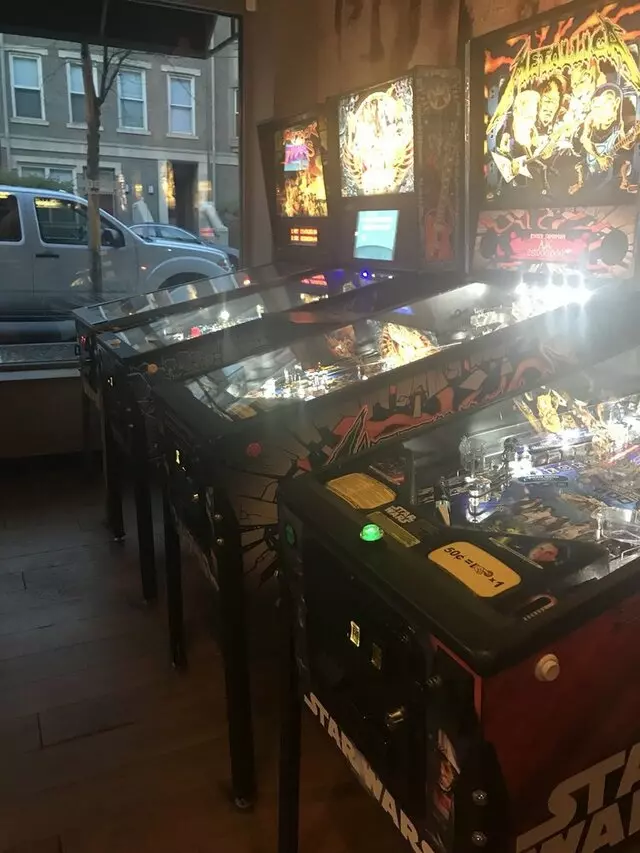 16-Bit Bar+Arcade