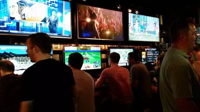 16-Bit Bar+Arcade