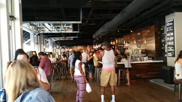 16-Bit Bar+Arcade