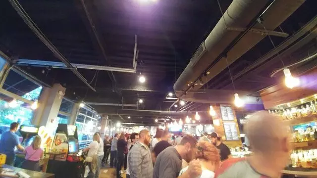 16-Bit Bar+Arcade