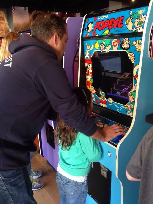 16-Bit Bar+Arcade