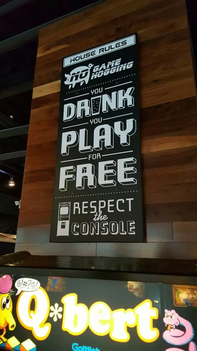 16-Bit Bar+Arcade