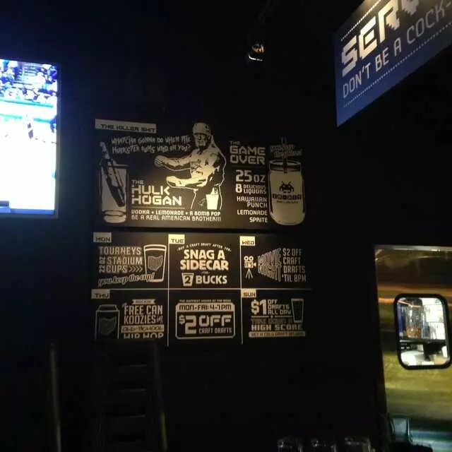 16-Bit Bar+Arcade