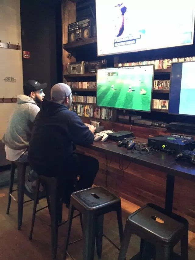 16-Bit Bar+Arcade