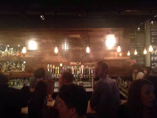 16-Bit Bar+Arcade