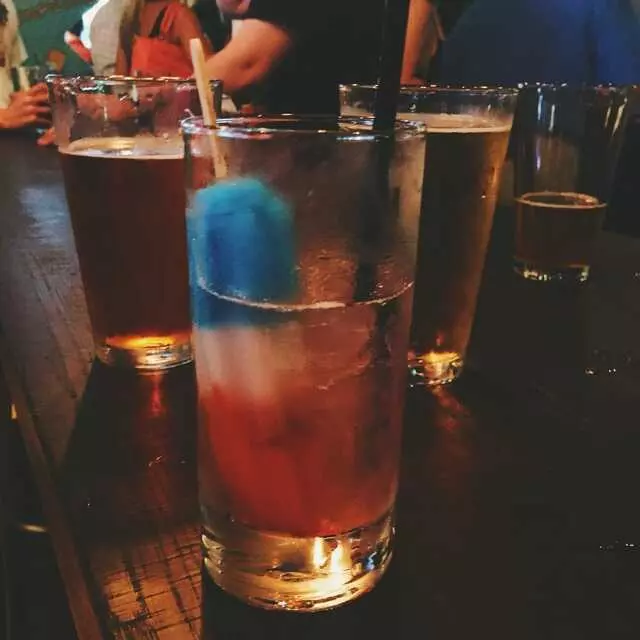 16-Bit Bar+Arcade