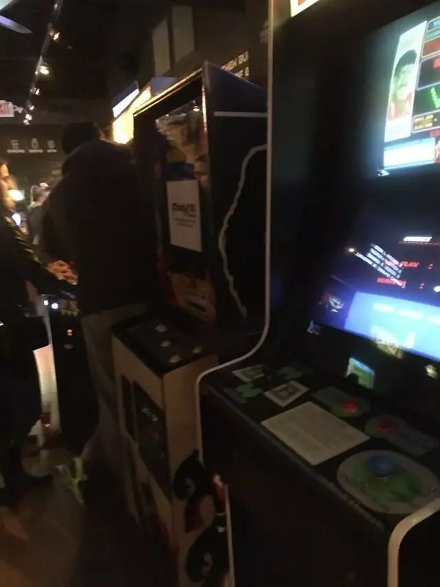 16-Bit Bar+Arcade