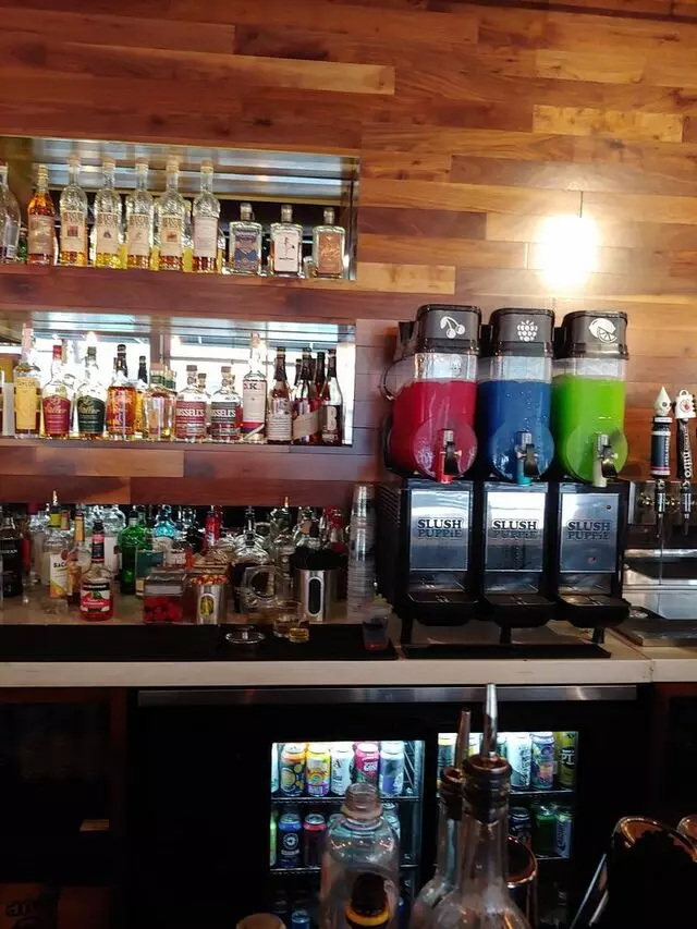 16-Bit Bar+Arcade