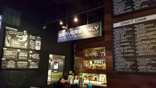16-Bit Bar+Arcade