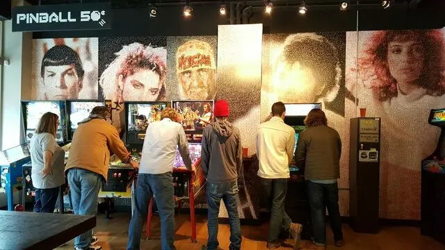 16-Bit Bar+Arcade