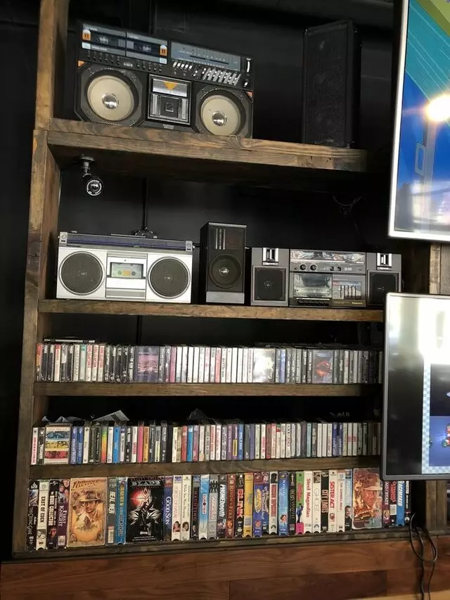 16-Bit Bar+Arcade
