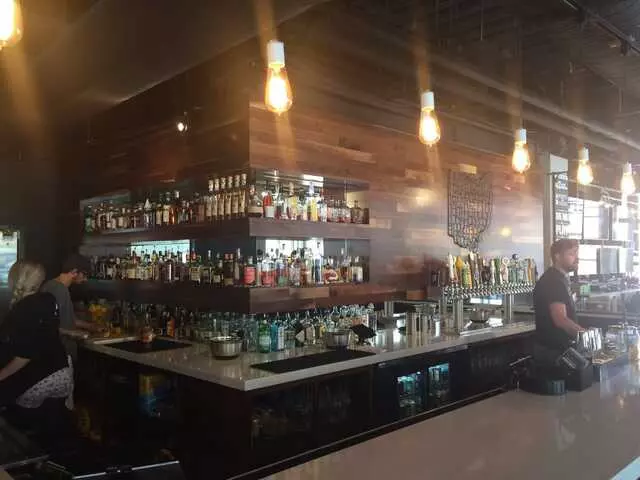 16-Bit Bar+Arcade