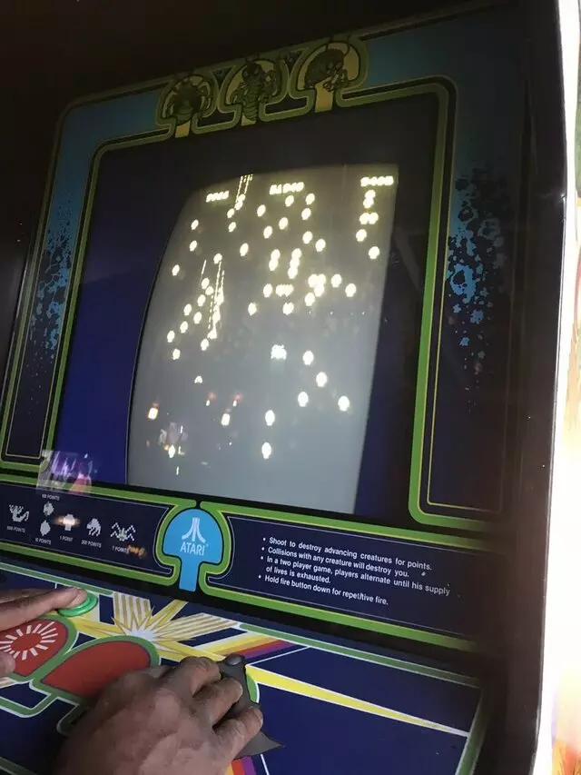 16-Bit Bar+Arcade