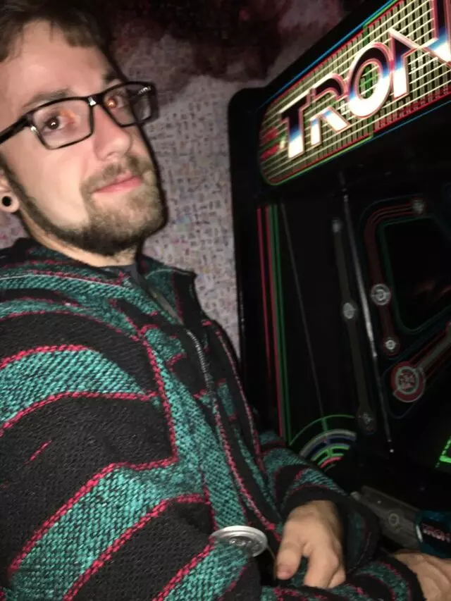 16-Bit Bar+Arcade